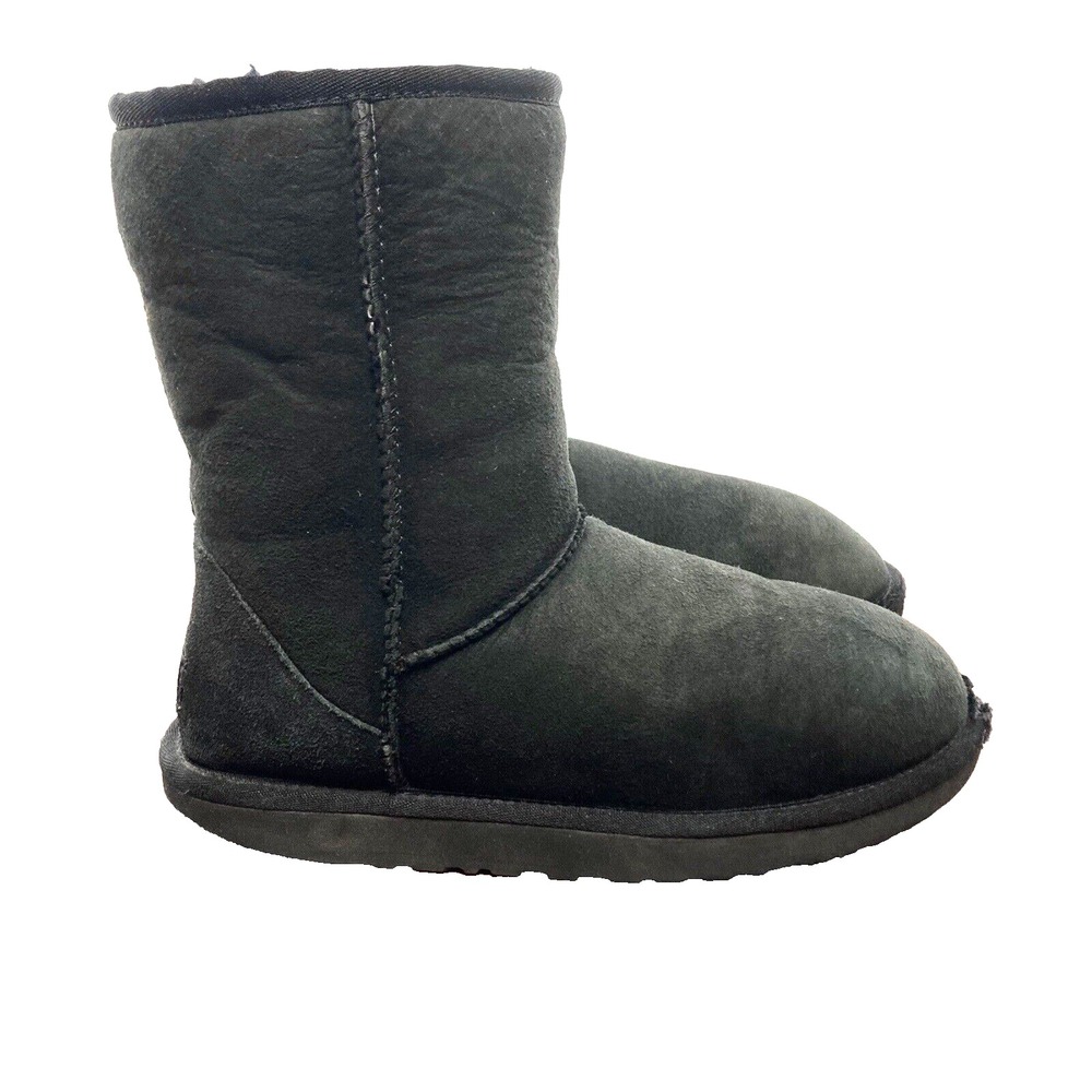 Ugg Classic Short Boots Womens 7 Fur Lined Nubuck Leather Sheepskin Black 5825